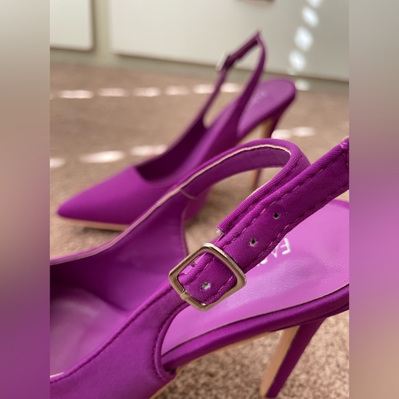 NWOT Purple point-toed heels - Picture 2 of 4